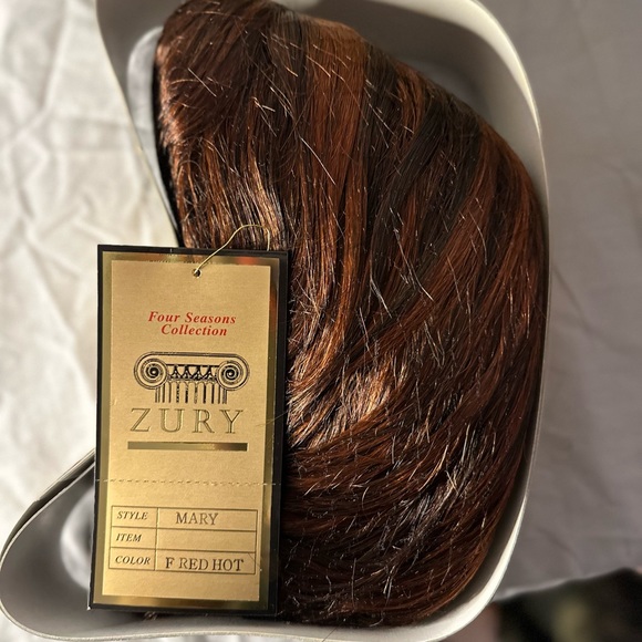 Mary - Picture 4 of 4